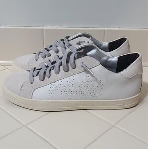 P448 John Coyote Women's Size 9.5/EU 41